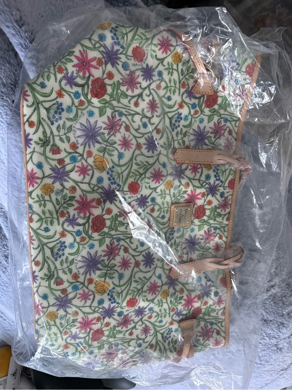 Dooney & Bourke Bailey Shopper